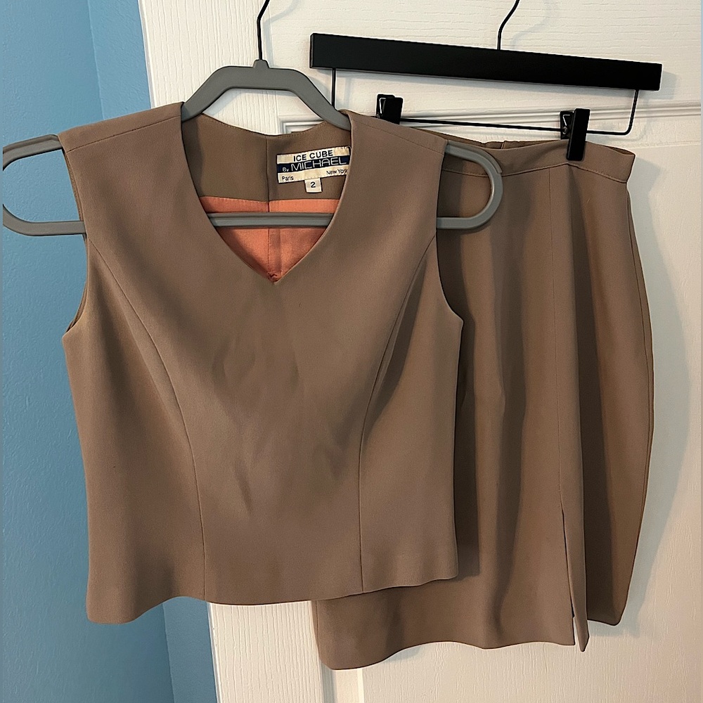 Beautiful 2 piece outfit - Ice Cube by Michael